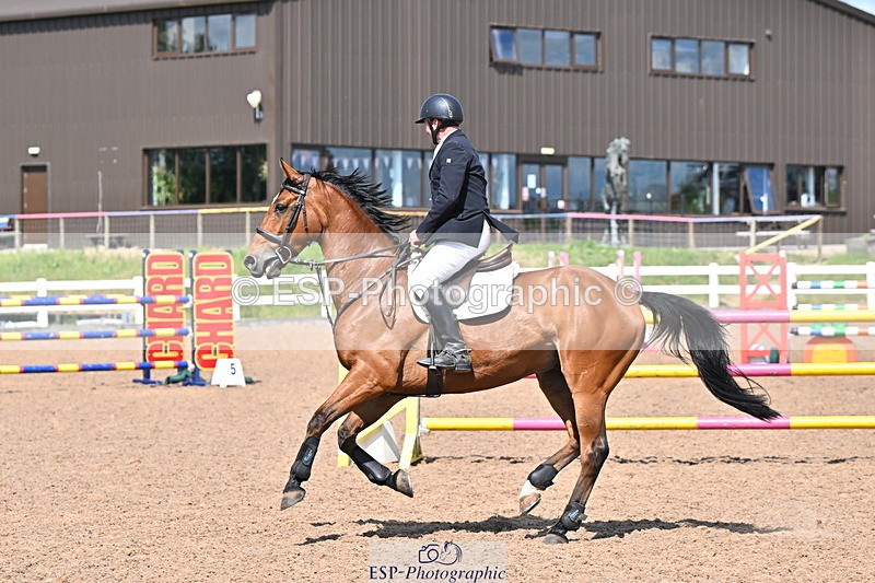 240619A-154126-00924 - Cls 5 Snr Foxhunter and 1.20m Open