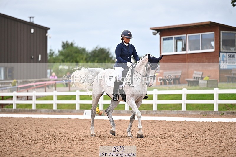 240817A-172352-10692 - 293-Layla.Ambersley-Broadbent-Galwaybay.Buddy