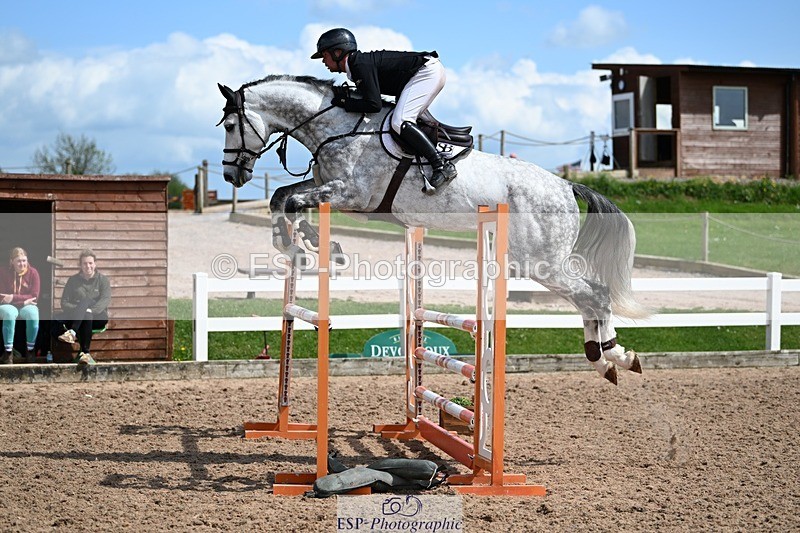 260507-135928-03762 - Cls 9 1.05m Amateur Qualifier
