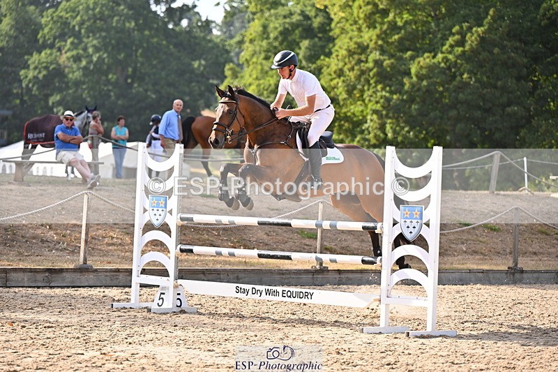 250817A-171732-05186 - Cls 24 Snr Foxhunter