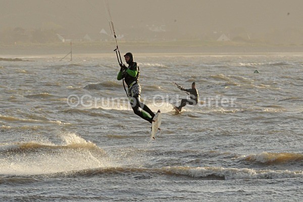DSC_1511 - Kite Surfers - West Shore 27th November 2011