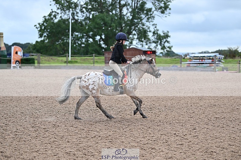 240813-150159-00001 - Clear round & 60cm