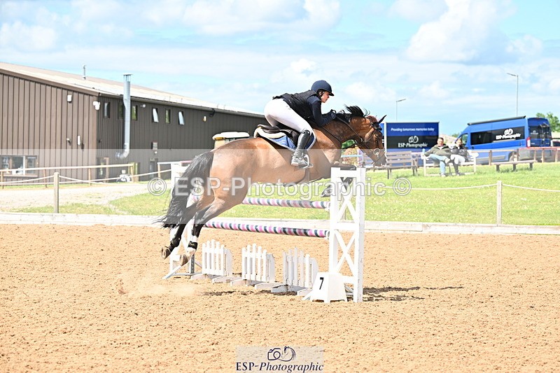 240608A-145255-02833 - Cls 5 Snr Foxhunter and 1.20m Open