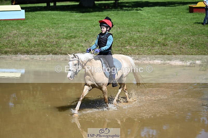 240728B-112102-00900 - Theo's Group XC