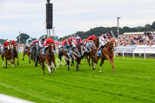 280723-Race 4-Cairn Gorm-0427 - Race 4 6.40pm Tomahawk Restaurants Handicap