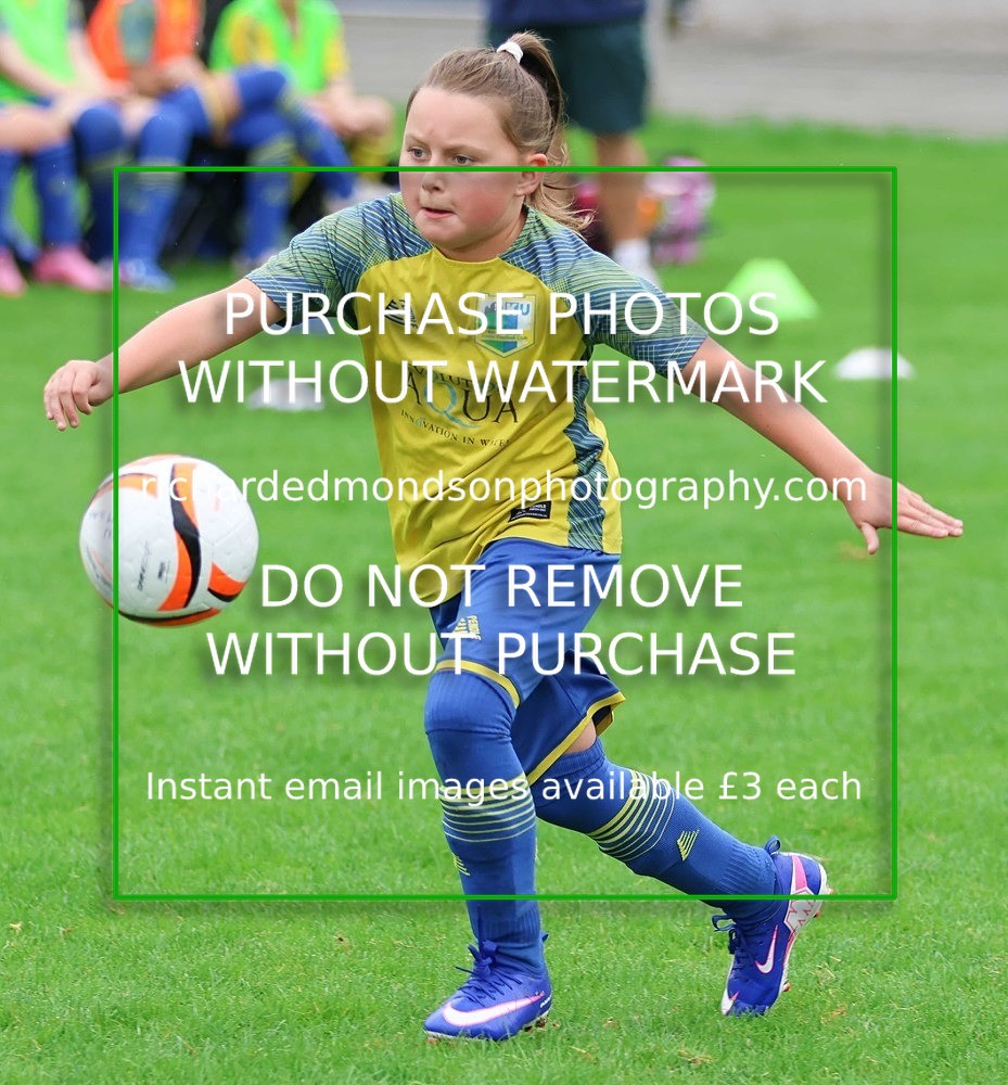 533A2771 - Kendal United Girls U9