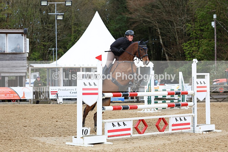 3E7A2019 - Class 7: Senior Newcomers/1.10m open
