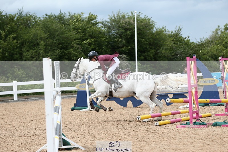 230716A-143916-03974 - Class 25a Pony Fox & 1.10 Open