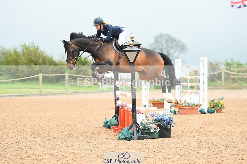 230505A-110806-03592 - Cls 21 Snr 1.20m Open