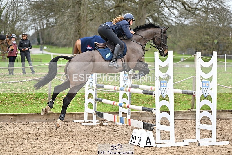 250201A-124440-00679 - Cls 03 Local Horse 110cm