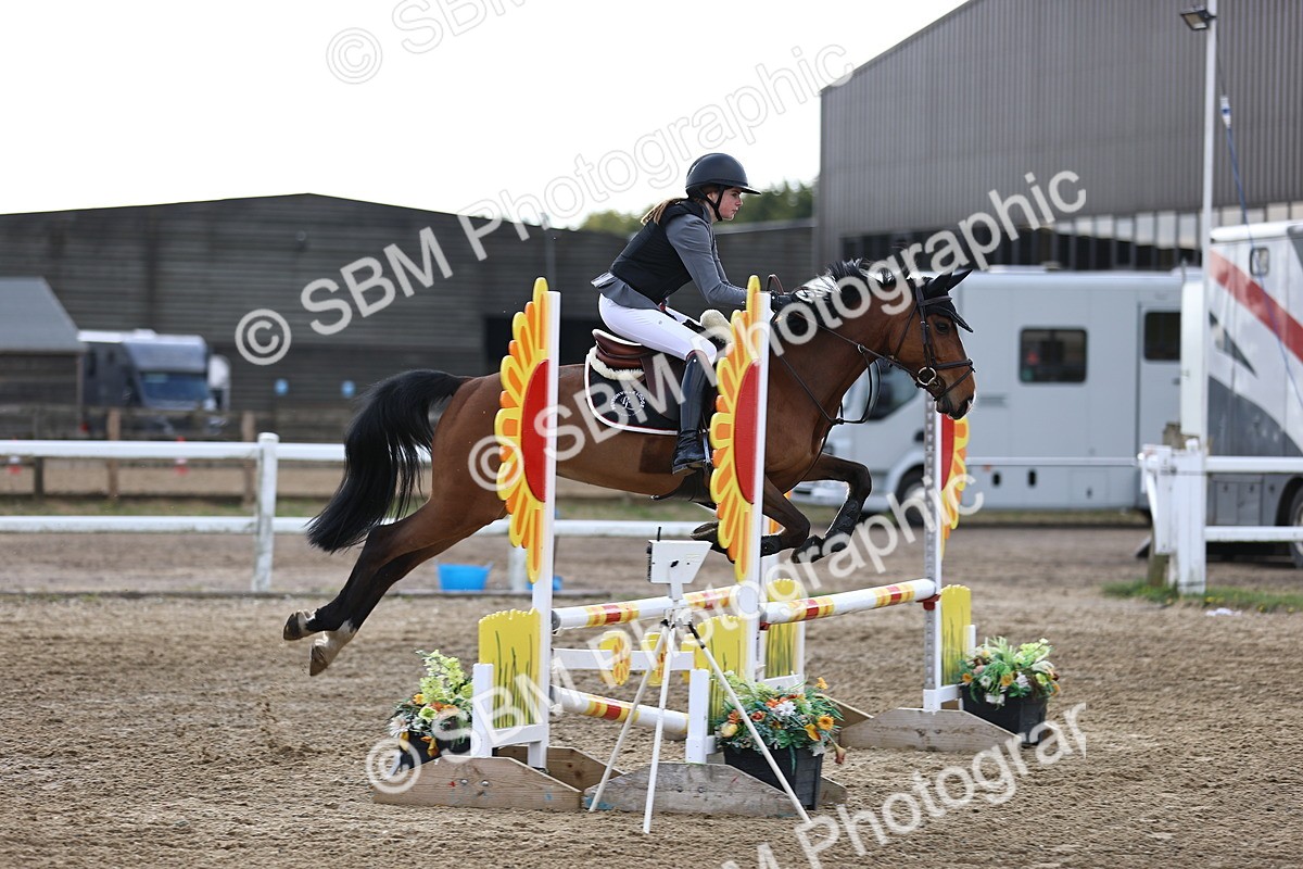 SBM_001705 - Class 8 - Clear Round