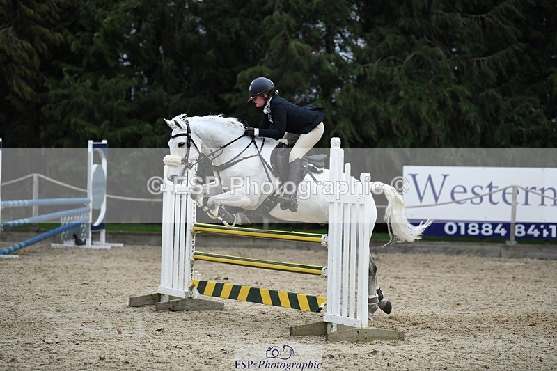 240204-150125-01951 - Cls 3 90cm 12.55 CW to End