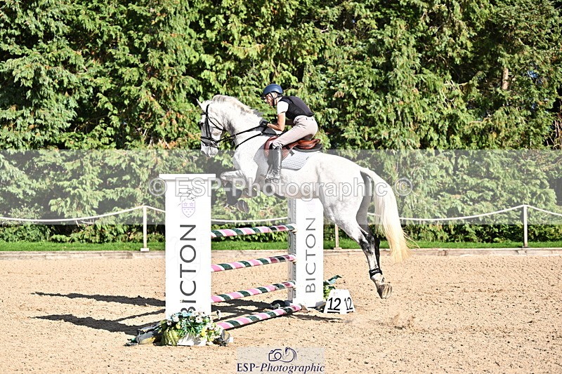 260906A-162338-04672 - Cls 24 Snr Foxhunter