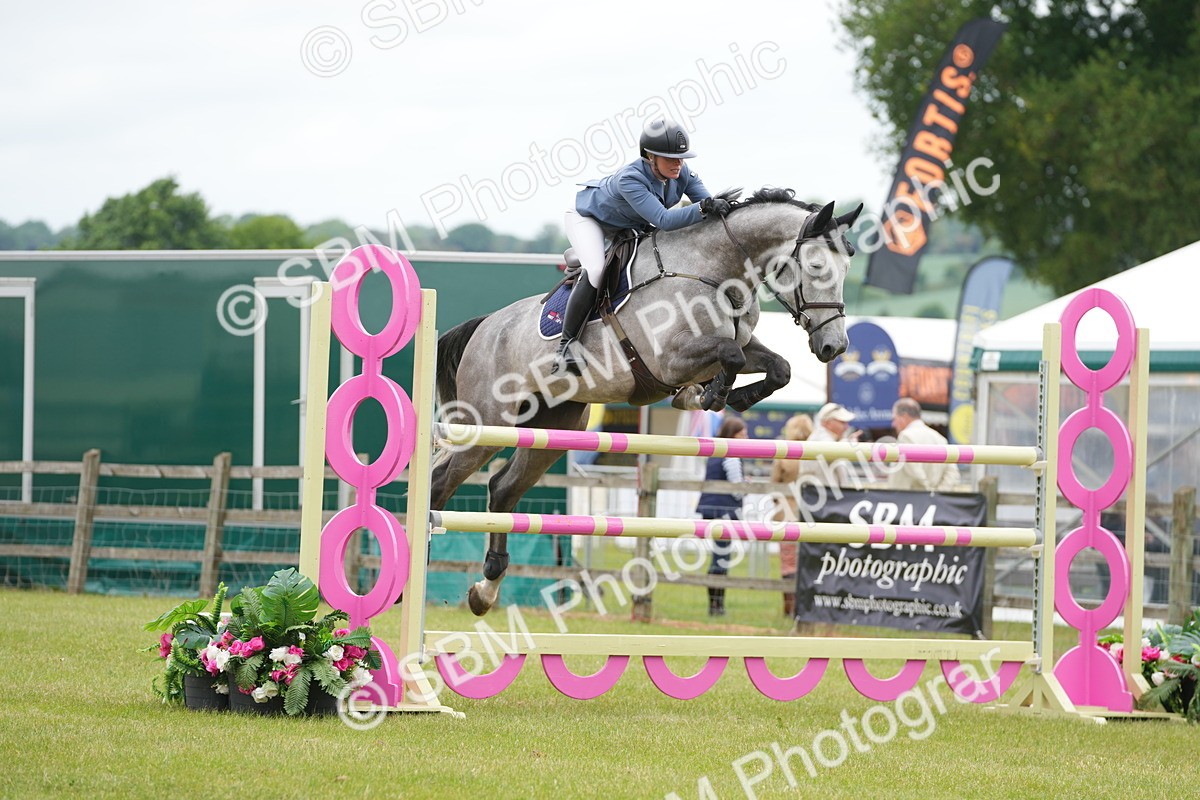 SBM_03182 - Class 201 - British Horse Feeds Speedi Beet Horse of the Year Show Grade  C