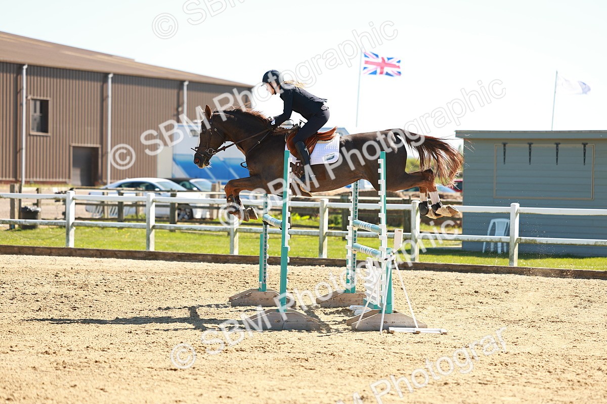 SBM_001820 - Class 5 - Senior Foxhunter - 1.20m