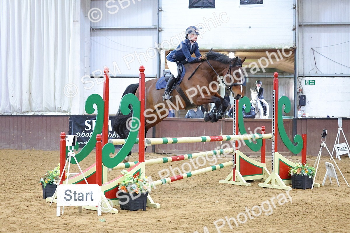 SBM_010073 - Class 21 - Nupafeed Supplements Senior Discovery/ 1m Open - First Round (1.00m)