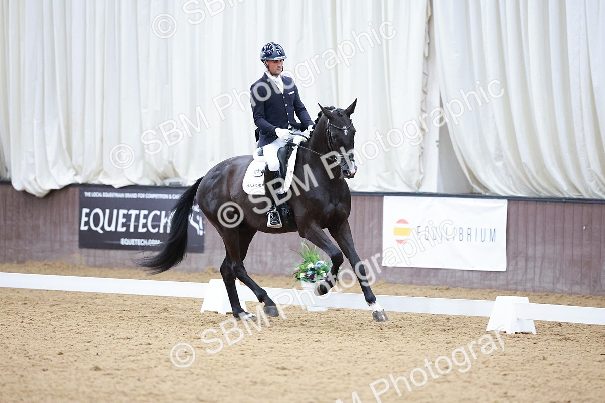 SBM_003723 - Class 1 - Prelim 6 - 10.40-11.50