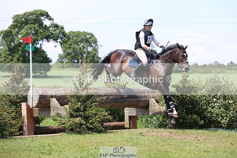 240525-131416-13437 - 113-MONANORE_GOLD-Jemima_Hughes