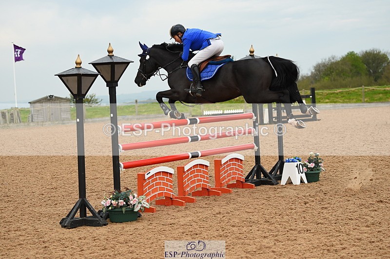 230504A-092724-00360 - Cls 8 Snr Foxhunter