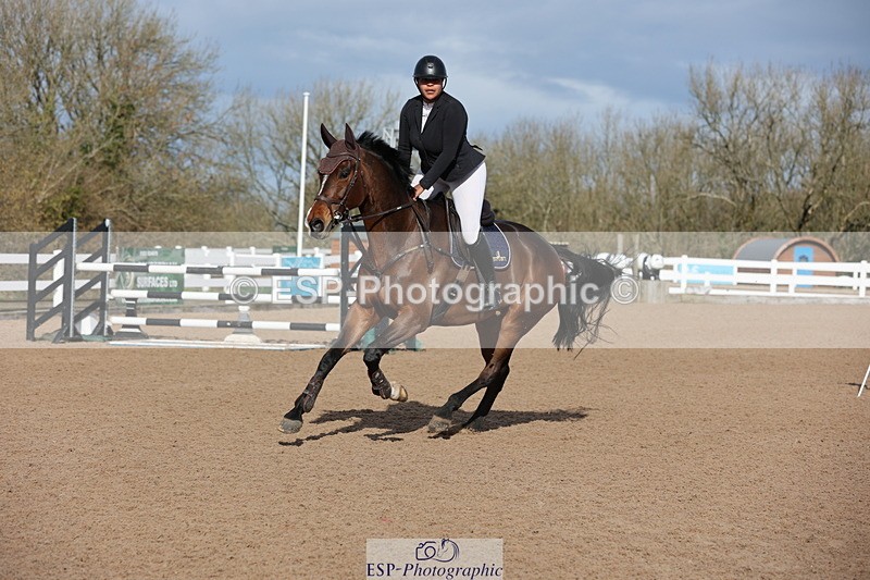 240223A-113943-00919 - Cls 4 Snr 1.05m Open