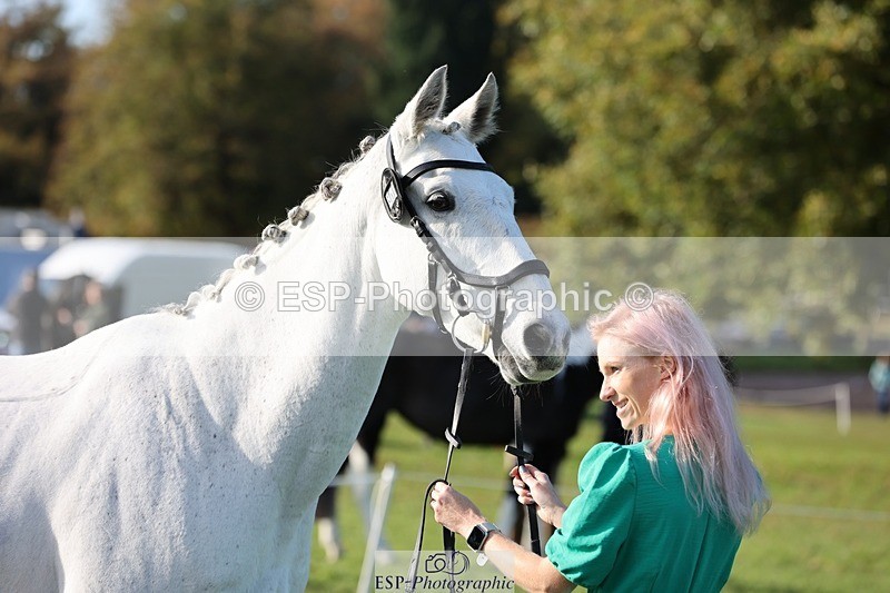 241027-102009-15819 - 506-Emma.Farrar-HER.NAME.IS.LOLA