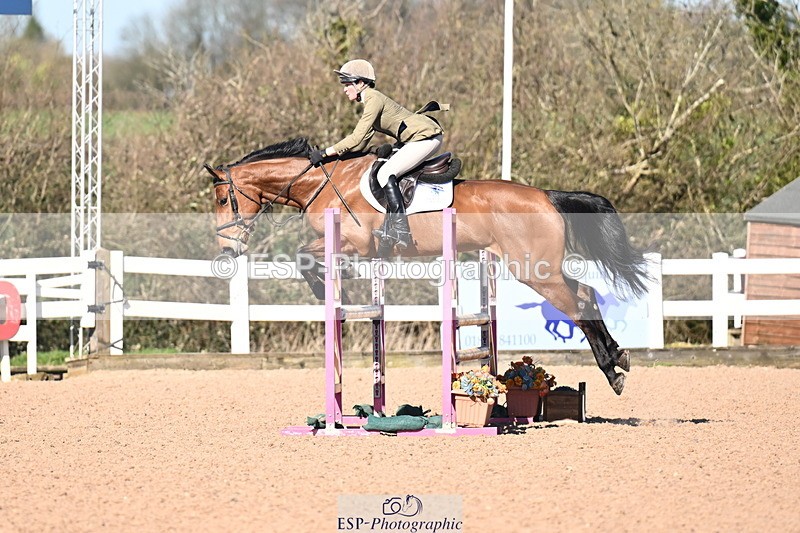 260318B-102848-00095 - Clear Round & Brit Nov 90cm