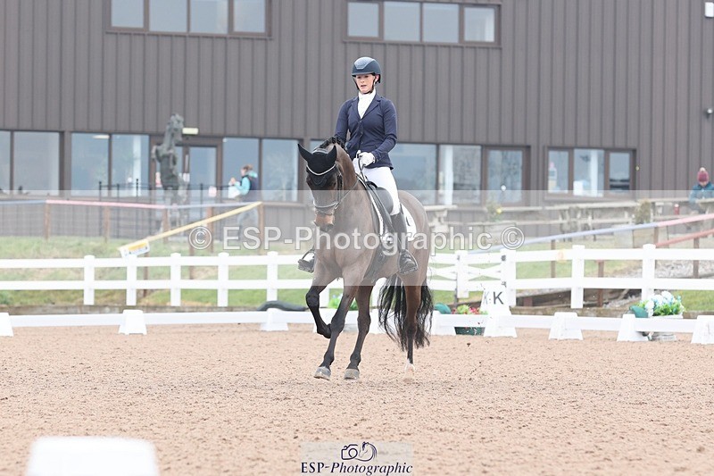 250216-095218-04949 - 229-Tara.Faulds-Platinum.SNW