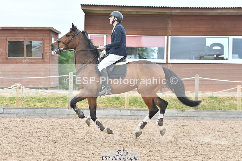 240609A-143908-06265 - Cls 19 Snr Foxhunter and 1.20m Open