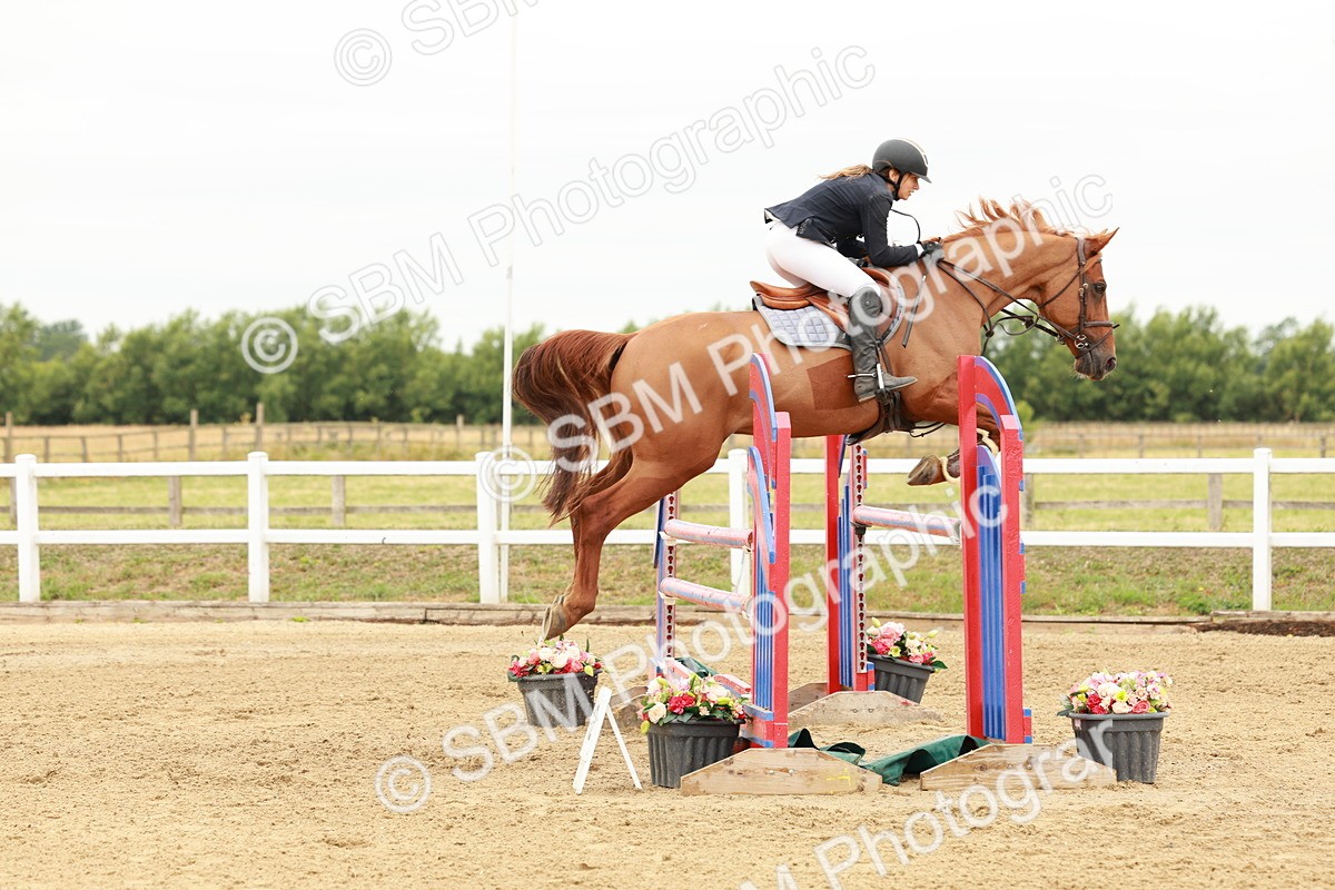 SBM_016745 - Class 20 - Senior Newcomers - 1.10m