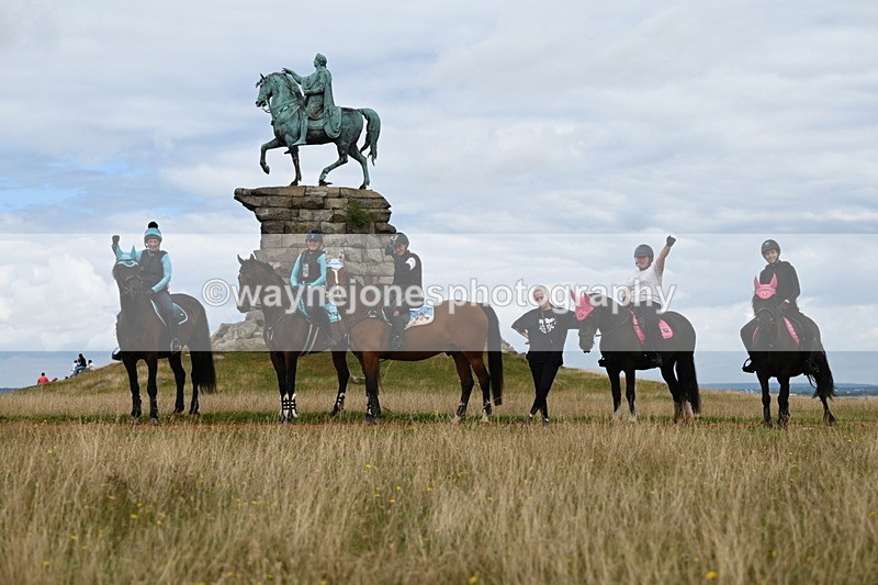 DSC_6728 - Time at Statue 12:45 to 13:15