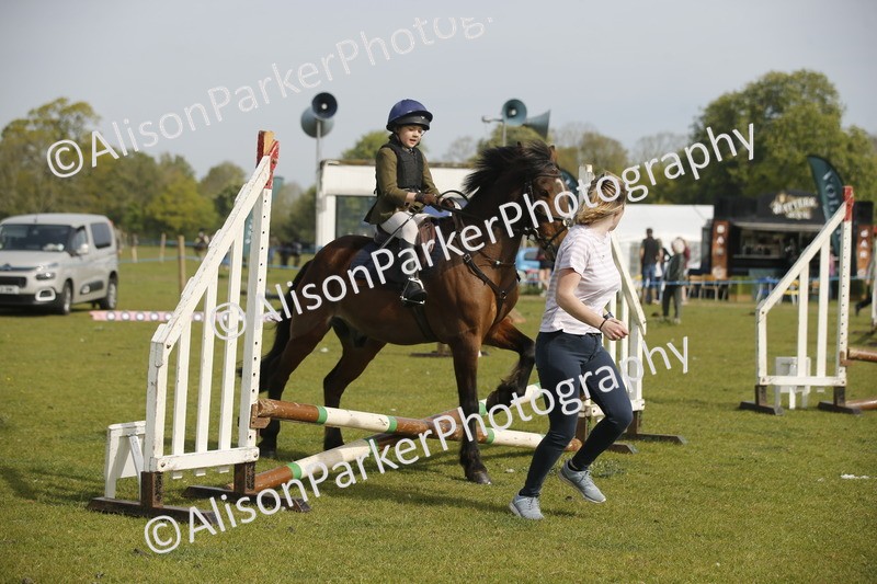 20260426-1098 - Class 1 - Mini Jumping - Lead rein or Assisted