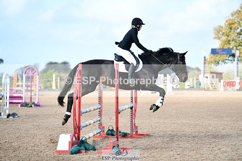 241026A-115949-01098 - SAT Cls 26+27 Club and Schools 90cm