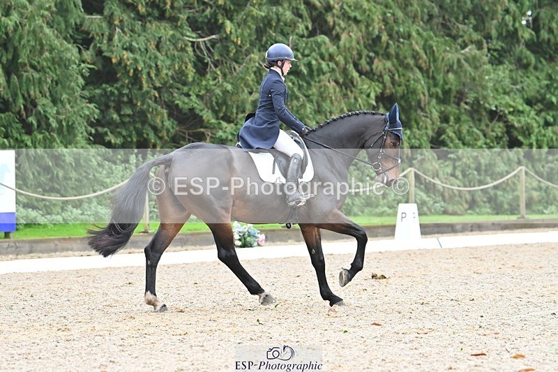 231019-112807-02148 - 108-BELGRAVE.IRENA-Lizzie.Scholefield-DR