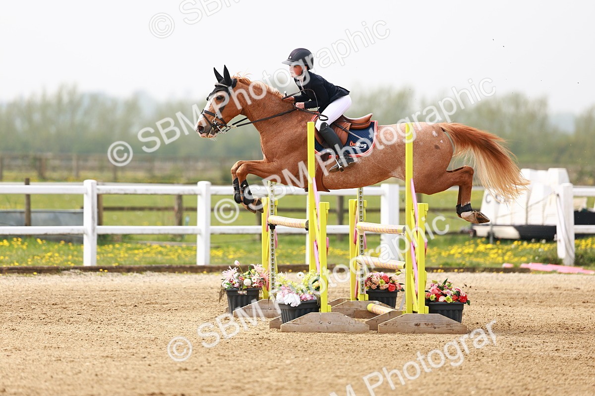  - Class 17 - Senior 1.05m