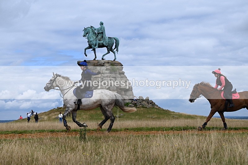 DSC_6781 - Time at Statue 12:45 to 13:15