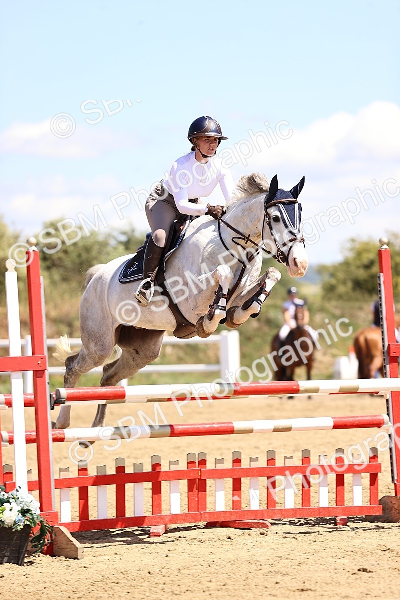 SBM_014567 - Class 15 - Senior Newcomers - 1.10m Open