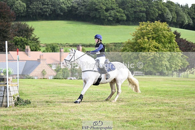 240825X-110046-31522 - 70cm XC 10.00 to 11.00