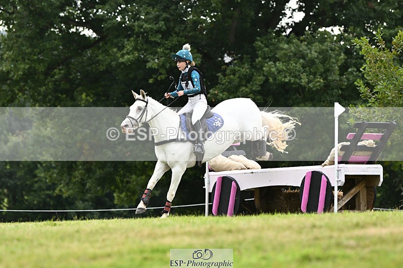 240825X-165659-37393 - 80cm XC 16.30 to 17.30