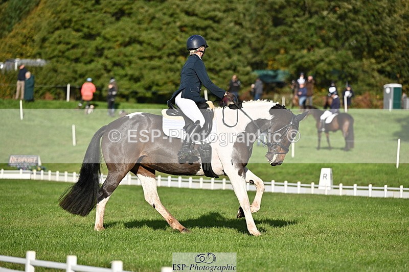 251024A-100801-08239 - G-552-Rachael.Whittaker