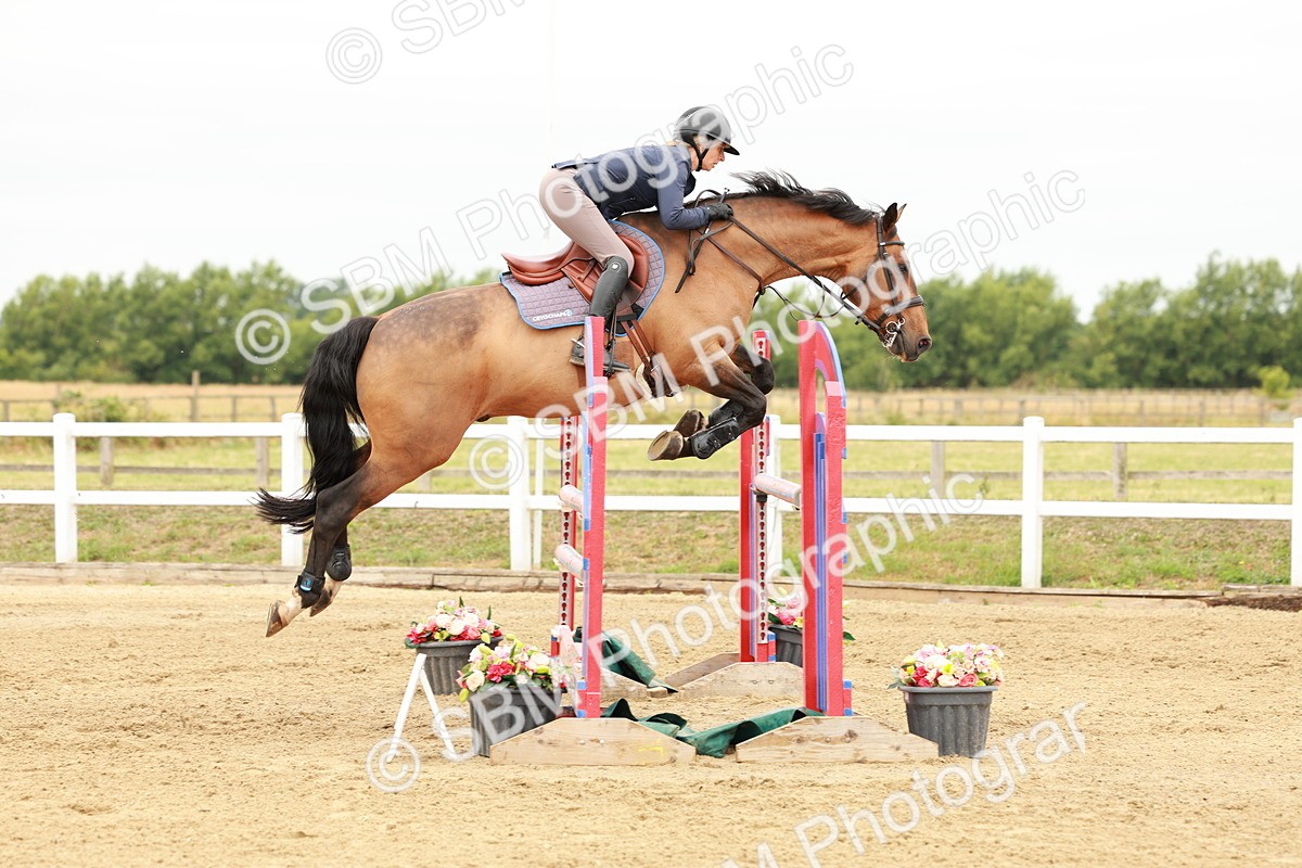 SBM_016807 - Class 20 - Senior Newcomers - 1.10m