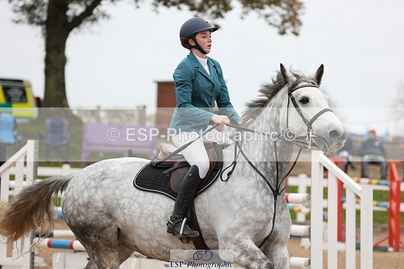 241101A-130024-01909 - FRI Cls 6 Foxhunter and 1.20m Open