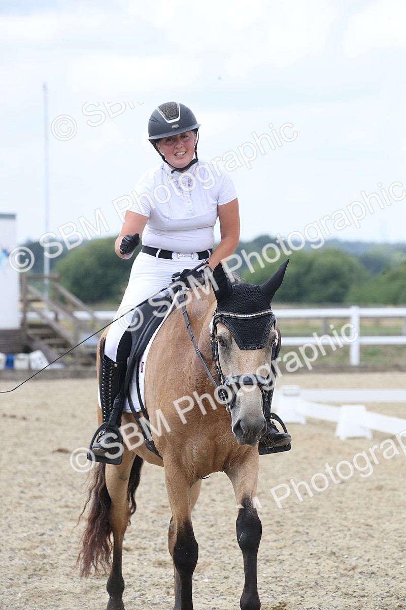 SBM_008978 - Novice 5 - 13.29-14.18