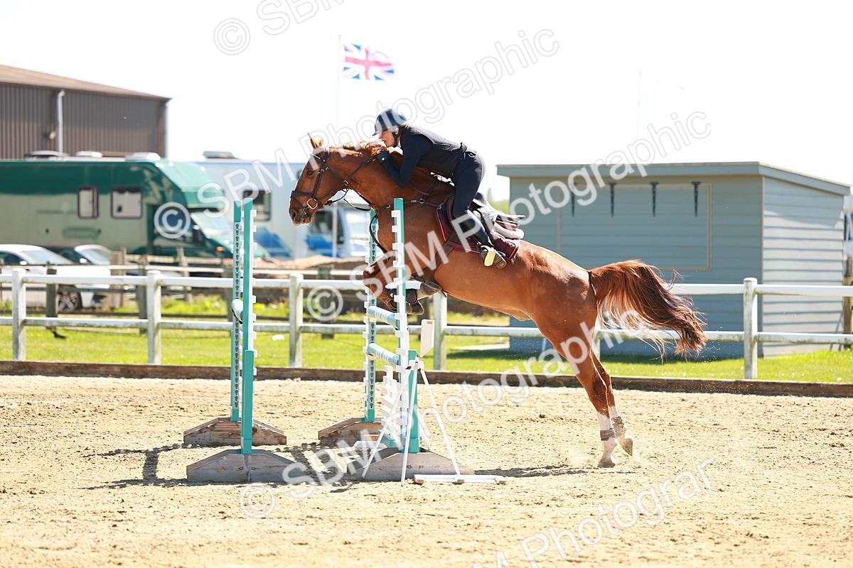 SBM_001568 - Class 5 - Senior Foxhunter - 1.20m