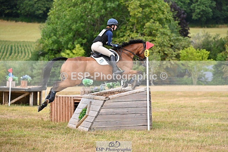 250803A-154103-16073 - O-683-Katie.Corbin-SPORTSFIELD.U2