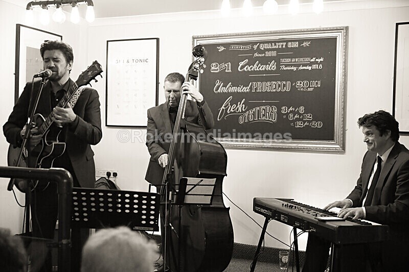 NKC-25 - Denny Illet and chums plays tribute to Nat King Cole