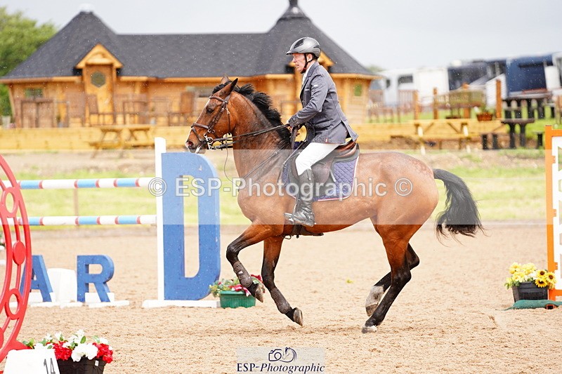 240526A-121032-07971 - Cls 26 Chard Equ 1.05m and 1.10m Grand Prix