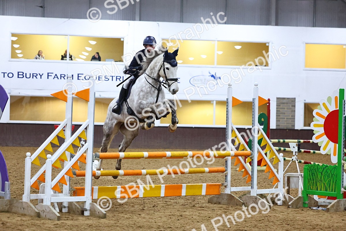 SBM_002900 - Class 6 - Holly & Ivy Stakes - 90cm