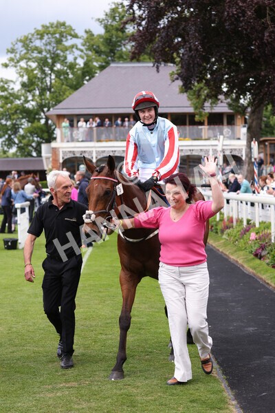 yr11062022r2-95 - Race 2 2.00pm Queen Mother's Cup