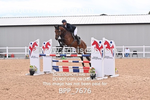 BPP_7676 - CLASS 16 FRI GFS Saddles Senior Newcomers/1.10m Open