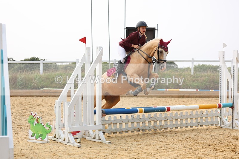 3E7A2752 - Class 10: Junior 60cm